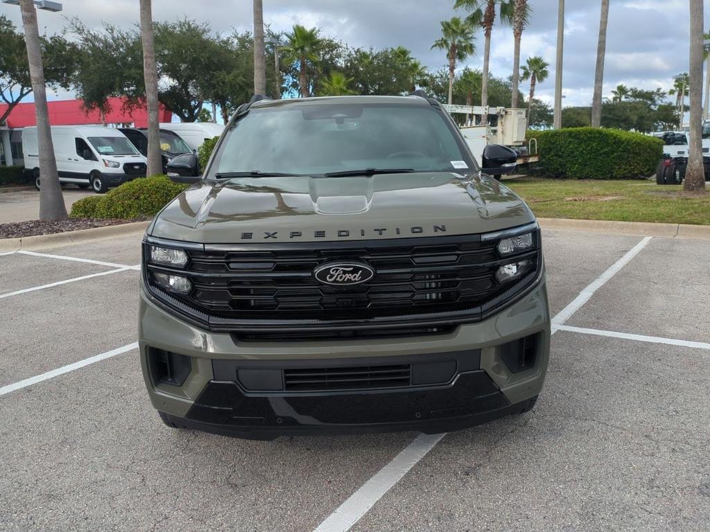 new 2025 Ford Expedition car, priced at $89,189