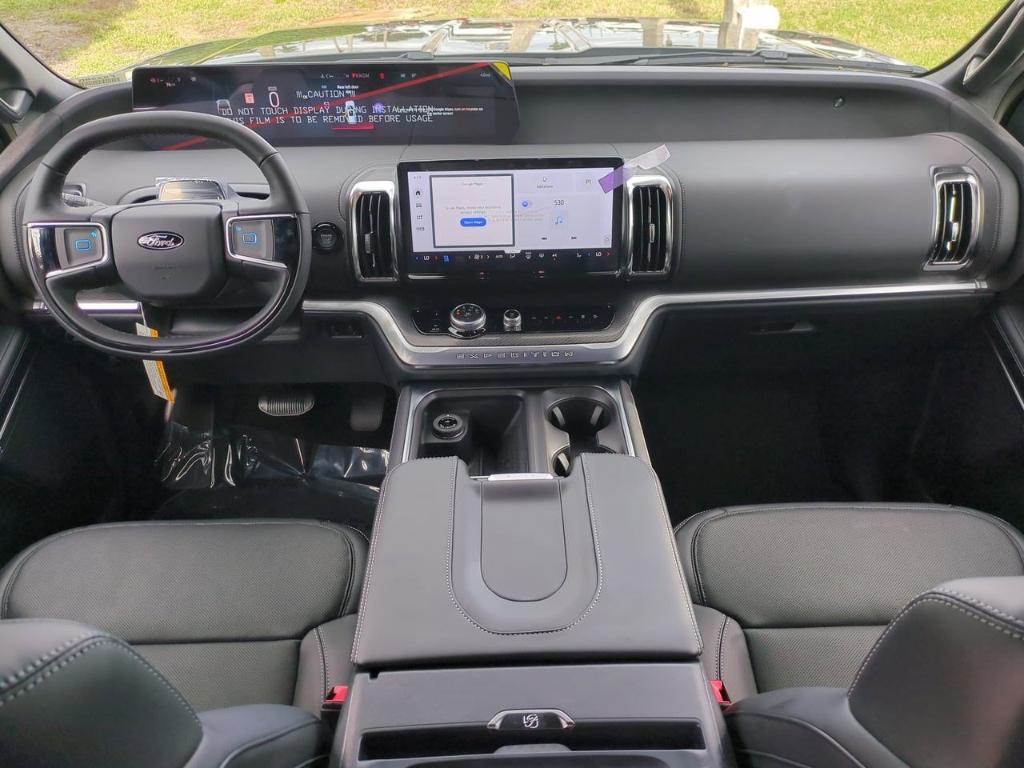 new 2025 Ford Expedition car, priced at $89,189