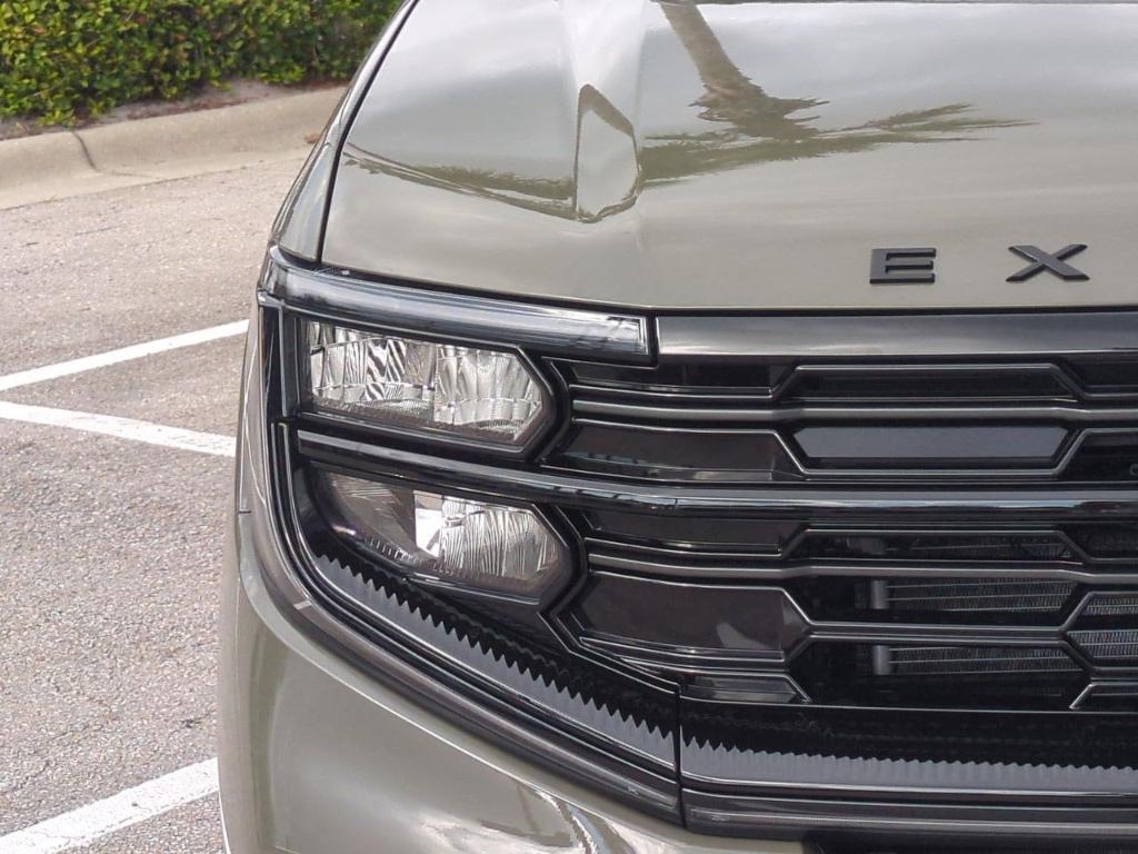 new 2025 Ford Expedition car, priced at $89,189