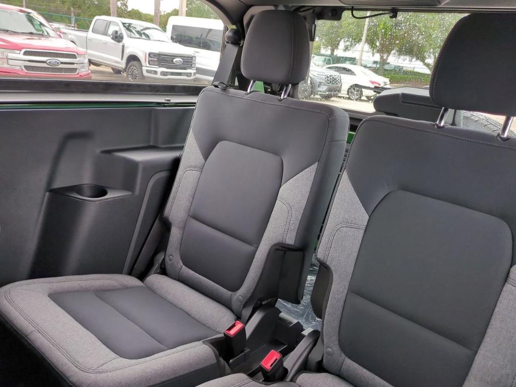new 2025 Ford Bronco car, priced at $44,639