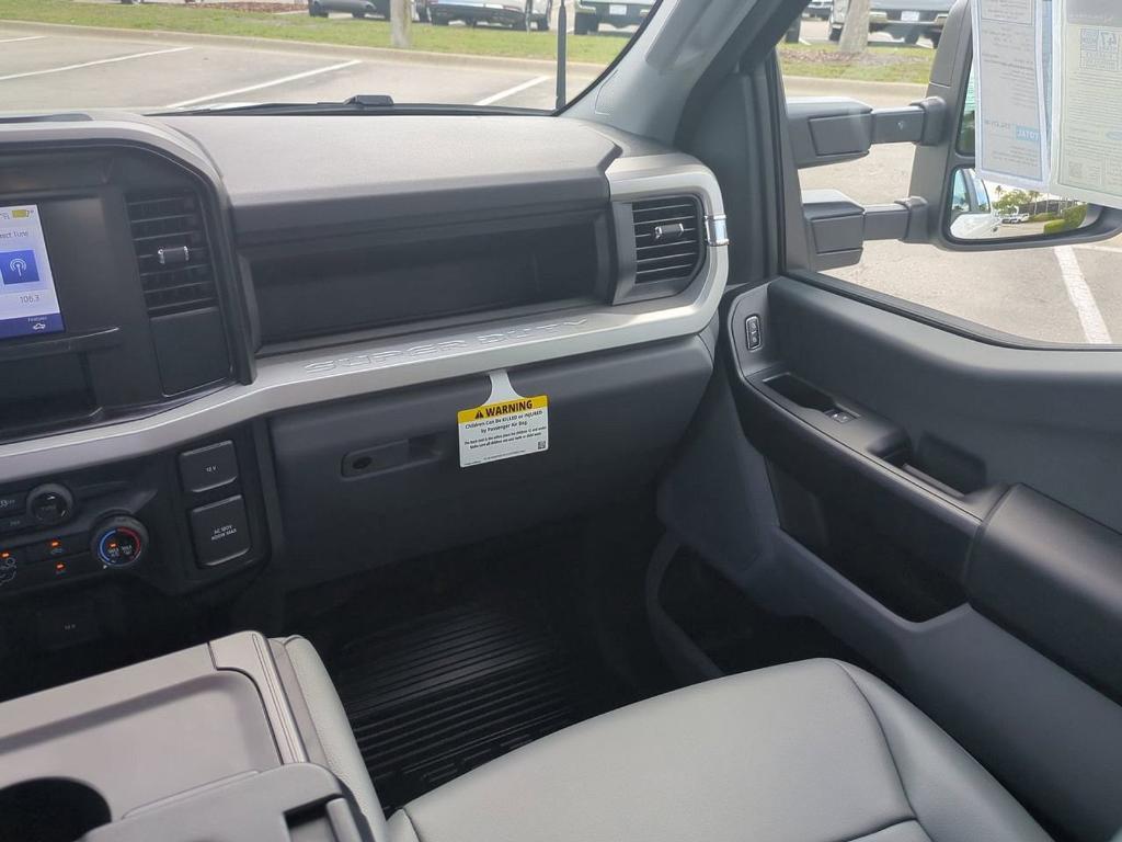 new 2025 Ford F-250 car, priced at $52,470