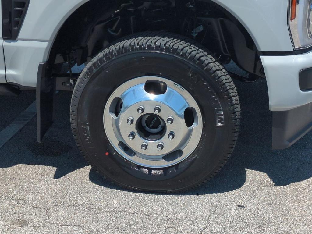 new 2025 Ford F-350 car, priced at $100,390