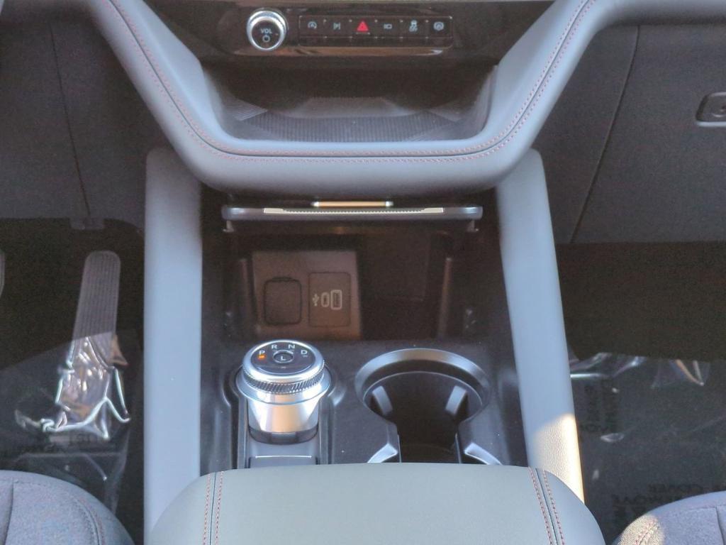 new 2025 Ford Explorer car, priced at $39,669