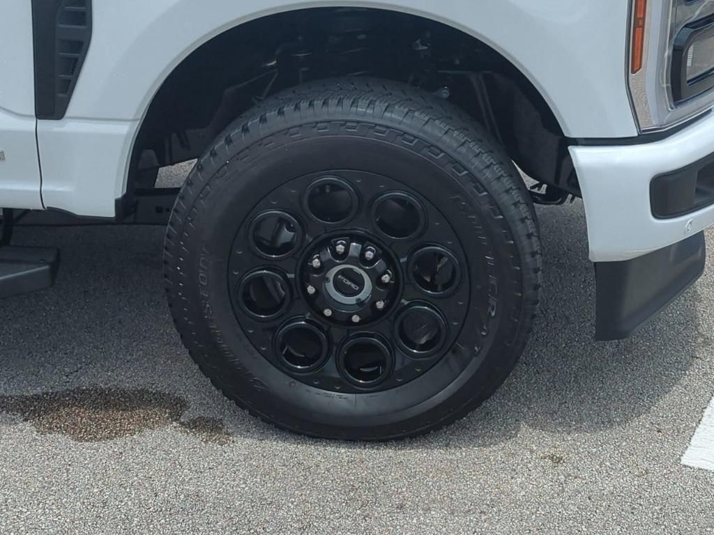 new 2025 Ford F-350 car, priced at $91,690