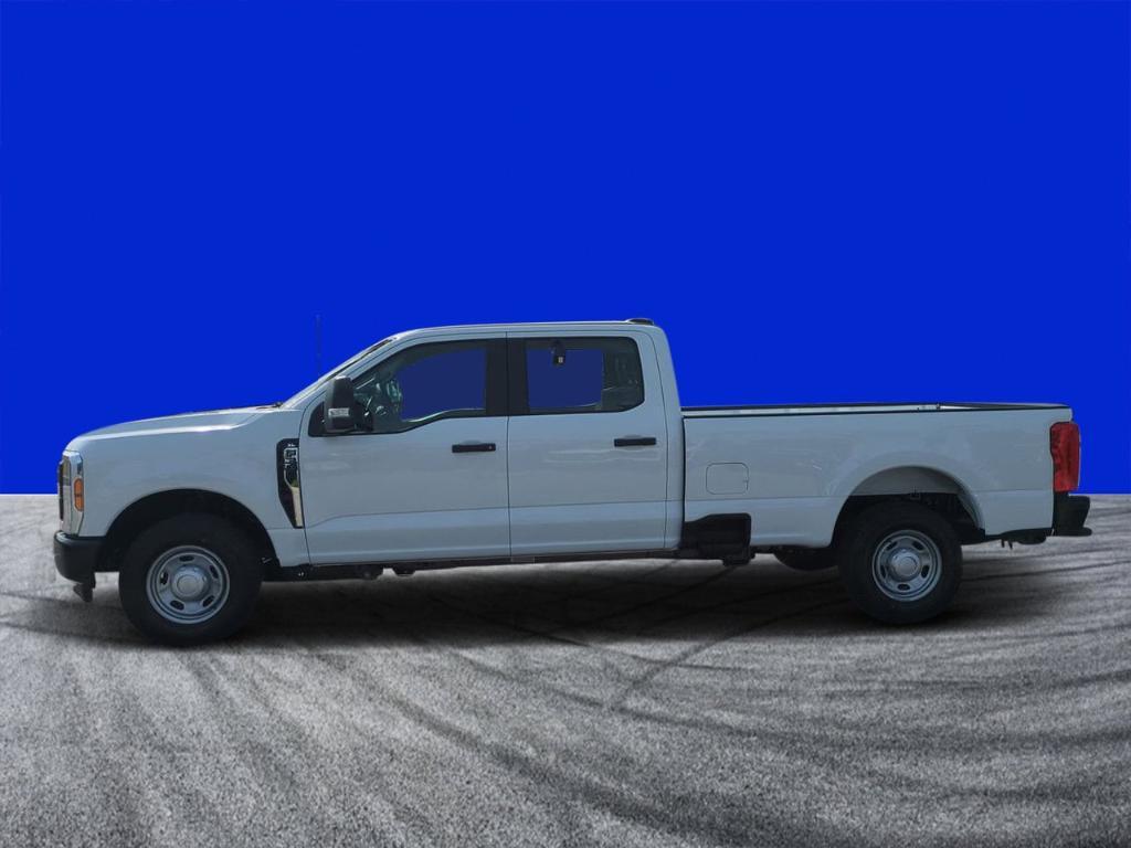new 2025 Ford F-350 car, priced at $51,820