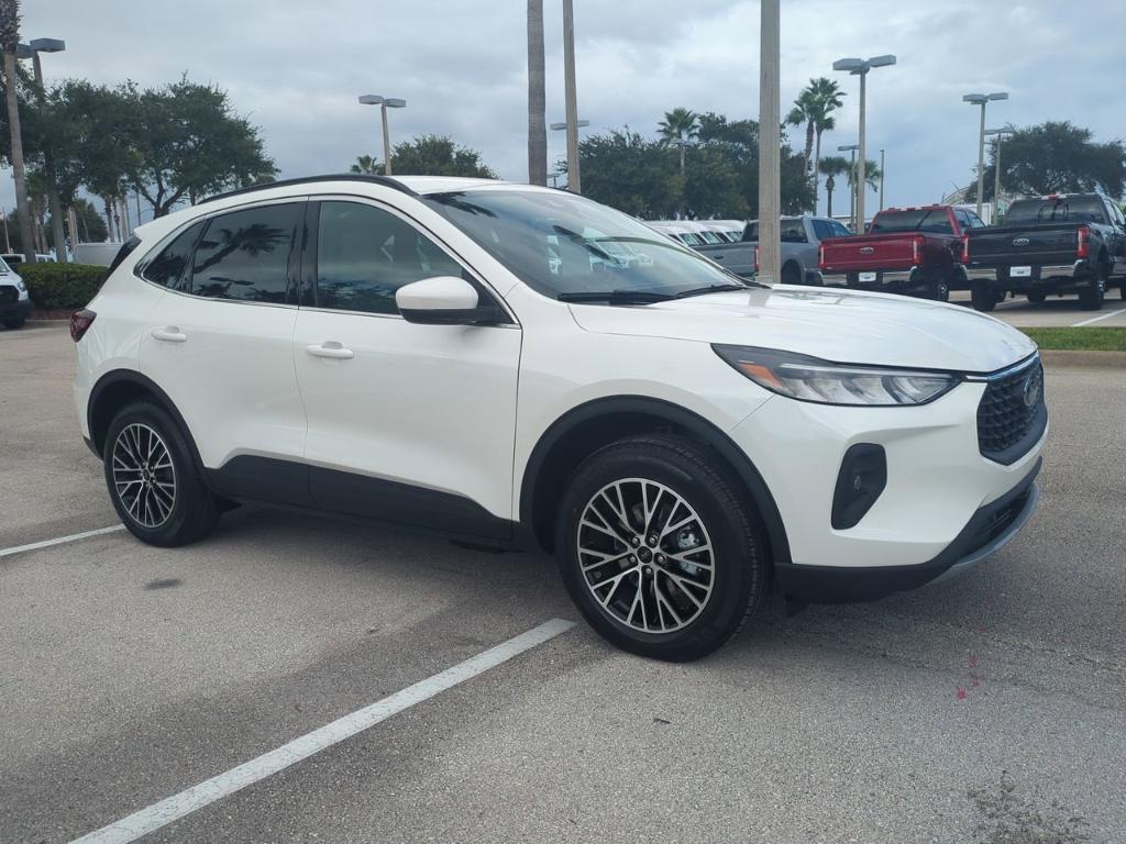 new 2025 Ford Escape car, priced at $36,403