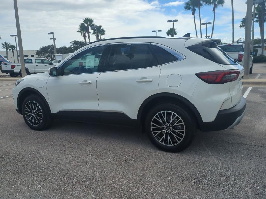 new 2025 Ford Escape car, priced at $36,403
