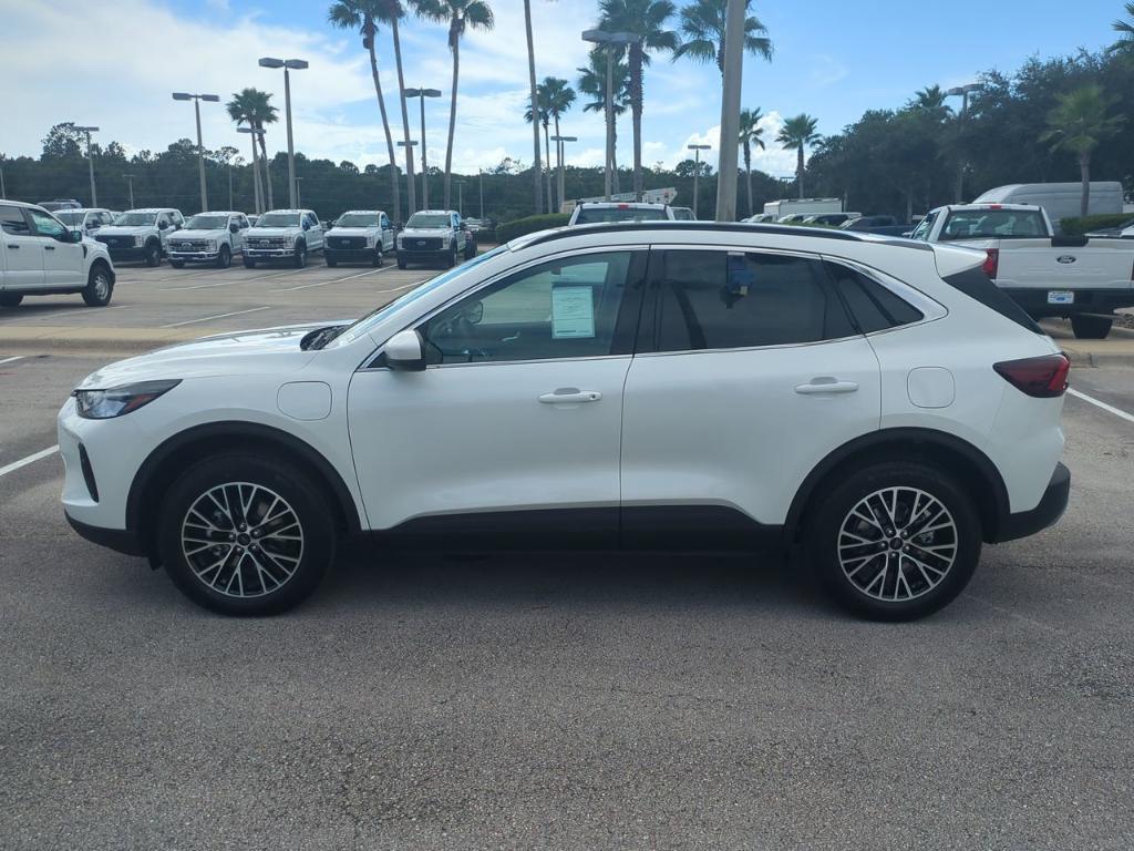 new 2025 Ford Escape car, priced at $36,403