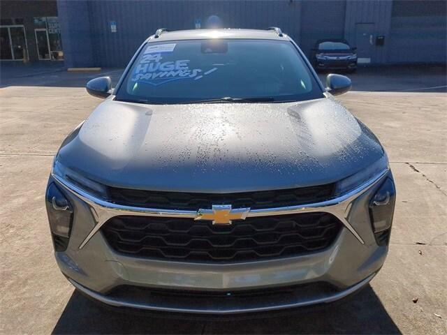 used 2024 Chevrolet Trax car, priced at $23,469