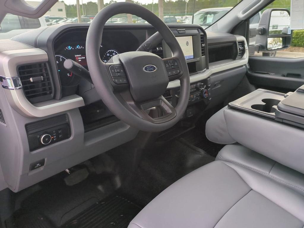 new 2025 Ford F-450 car, priced at $73,410