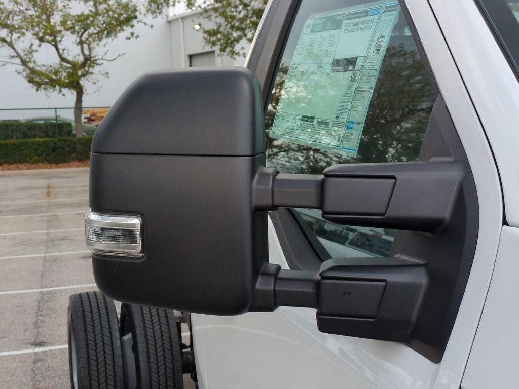 new 2025 Ford F-450 car, priced at $73,410