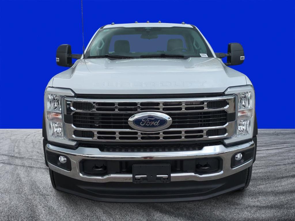new 2025 Ford F-450 car, priced at $73,410