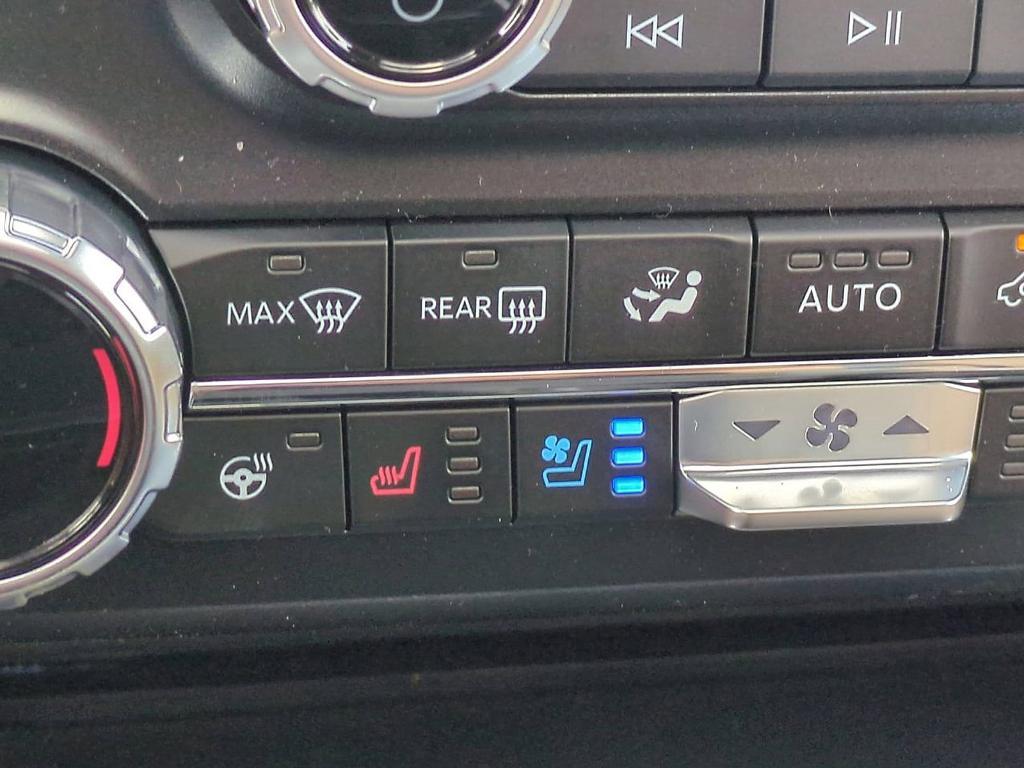 new 2025 Ford F-350 car, priced at $83,895