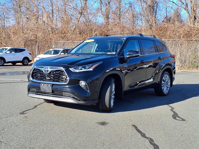 used 2023 Toyota Highlander car, priced at $43,900