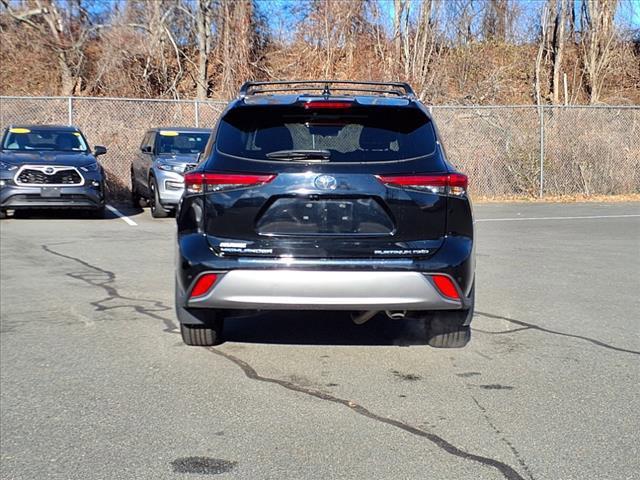 used 2023 Toyota Highlander car, priced at $43,900