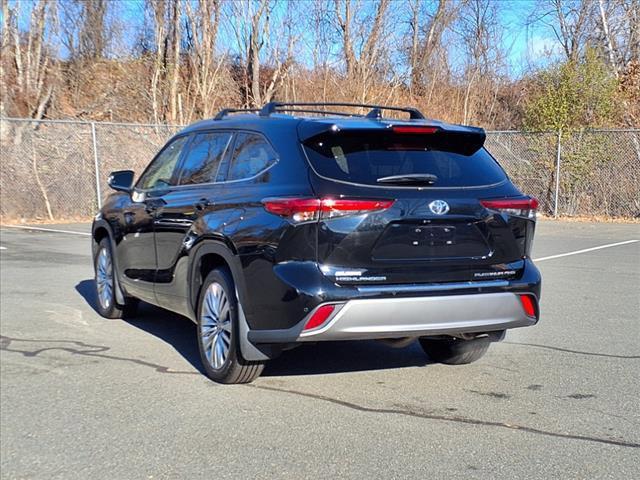 used 2023 Toyota Highlander car, priced at $43,900