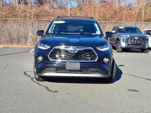 used 2023 Toyota Highlander car, priced at $43,900