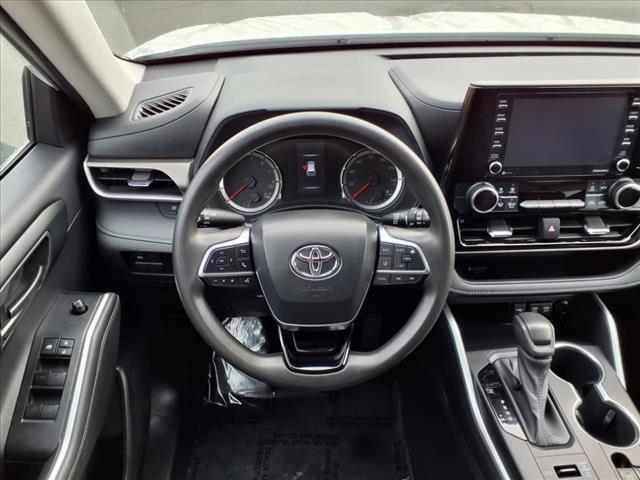 used 2020 Toyota Highlander car, priced at $30,900