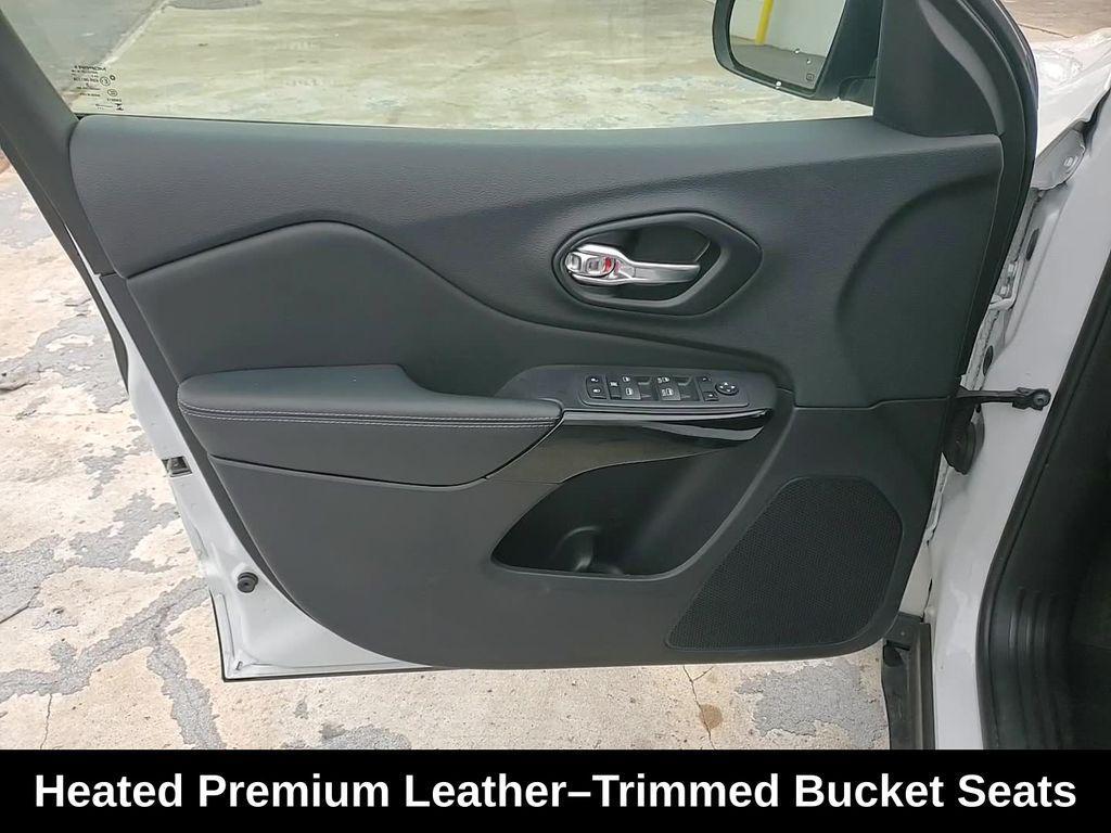 used 2023 Jeep Cherokee car, priced at $20,988