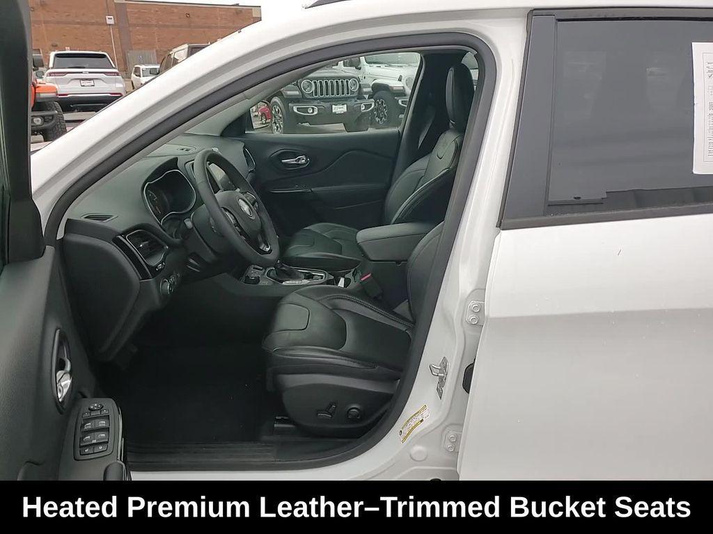 used 2023 Jeep Cherokee car, priced at $20,988