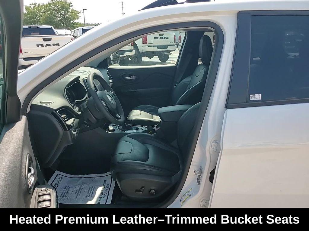 used 2023 Jeep Cherokee car, priced at $21,995