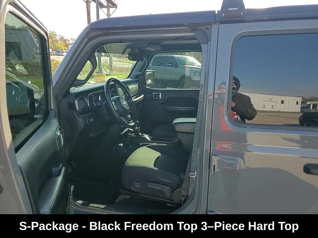 used 2019 Jeep Wrangler Unlimited car, priced at $23,416