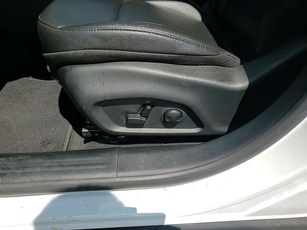 new 2025 Jeep Compass car, priced at $28,456