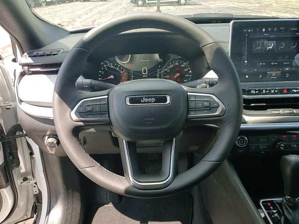 new 2025 Jeep Compass car, priced at $28,456