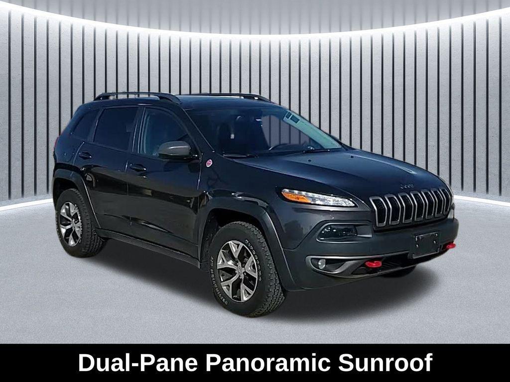 used 2016 Jeep Cherokee car, priced at $15,301