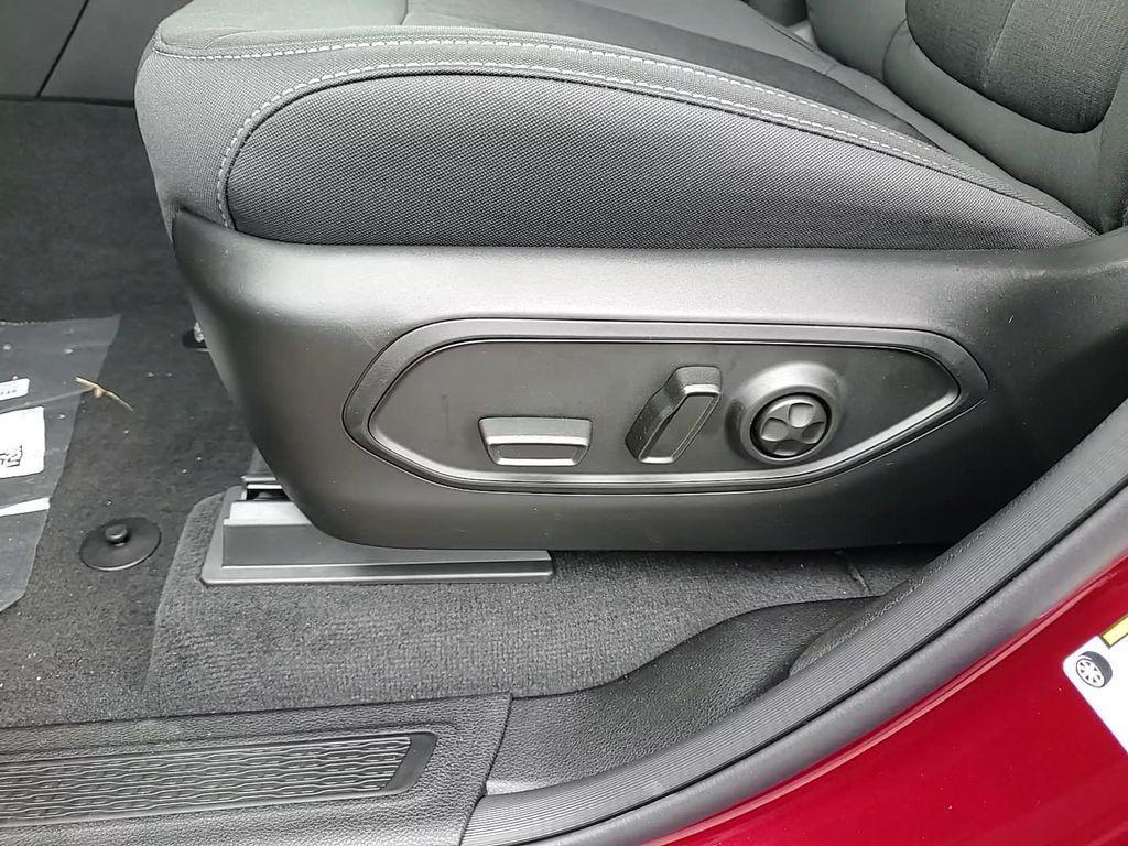 new 2025 Jeep Grand Cherokee L car, priced at $38,828