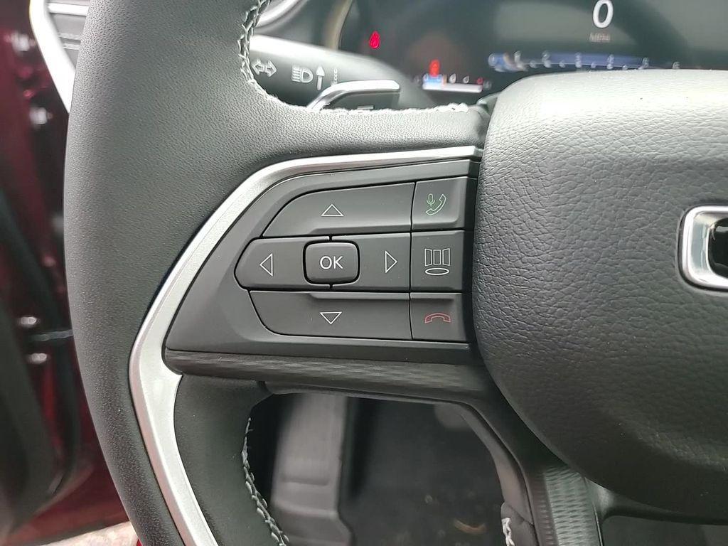 new 2025 Jeep Grand Cherokee L car, priced at $38,828