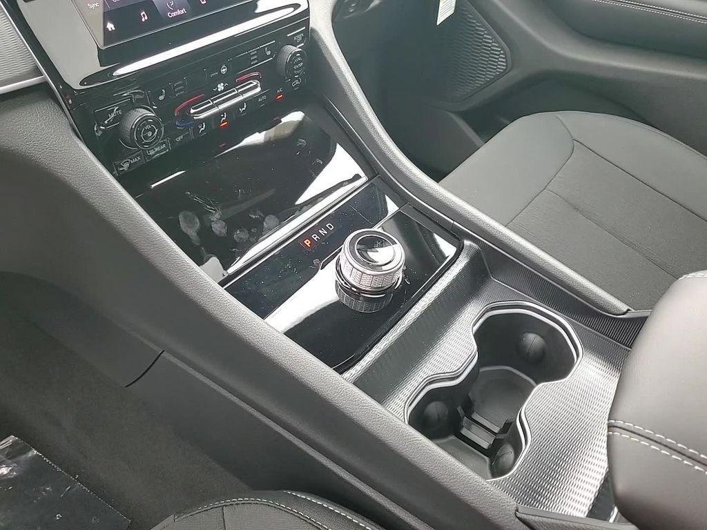 new 2025 Jeep Grand Cherokee L car, priced at $38,828
