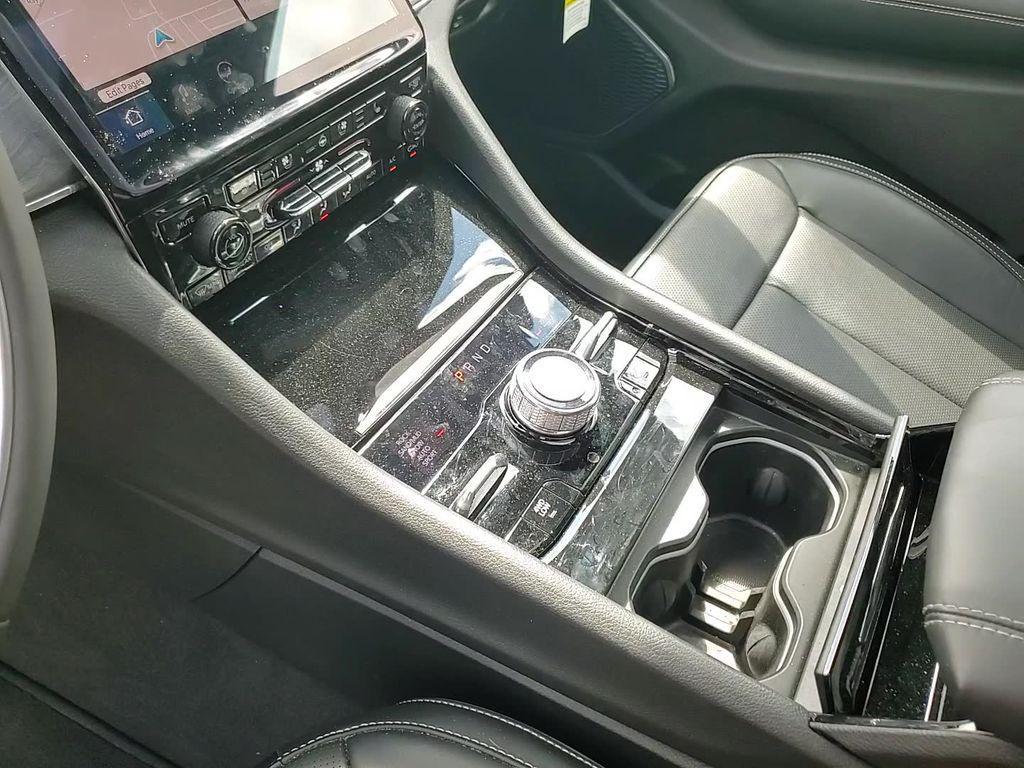 new 2025 Jeep Grand Cherokee L car, priced at $52,642