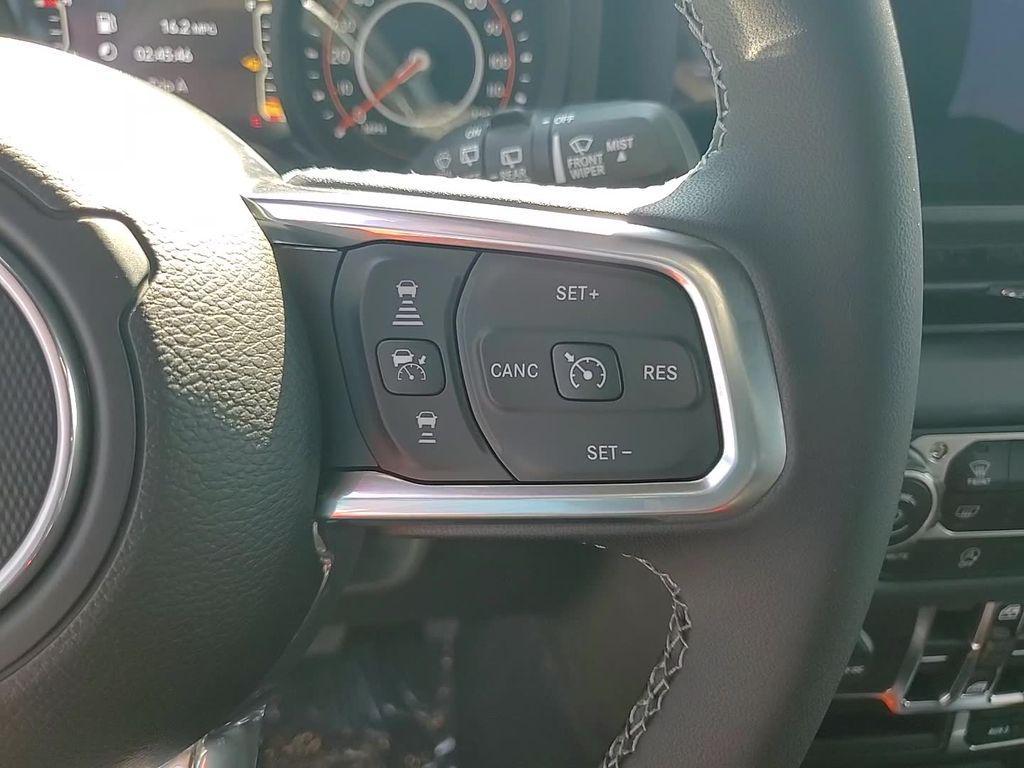 new 2025 Jeep Wrangler car, priced at $55,622