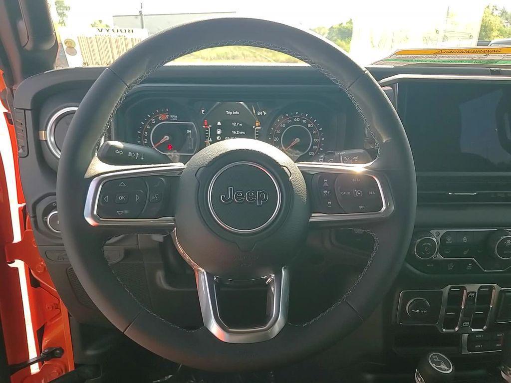 new 2025 Jeep Wrangler car, priced at $55,622