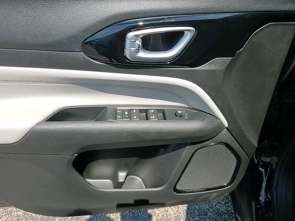 used 2022 Jeep Compass car, priced at $22,354