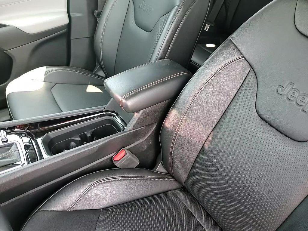 used 2022 Jeep Compass car, priced at $22,354