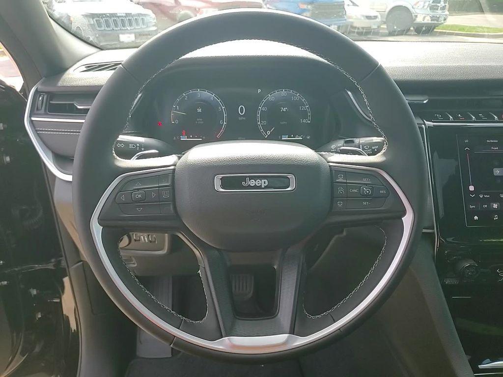 new 2025 Jeep Grand Cherokee L car, priced at $37,928