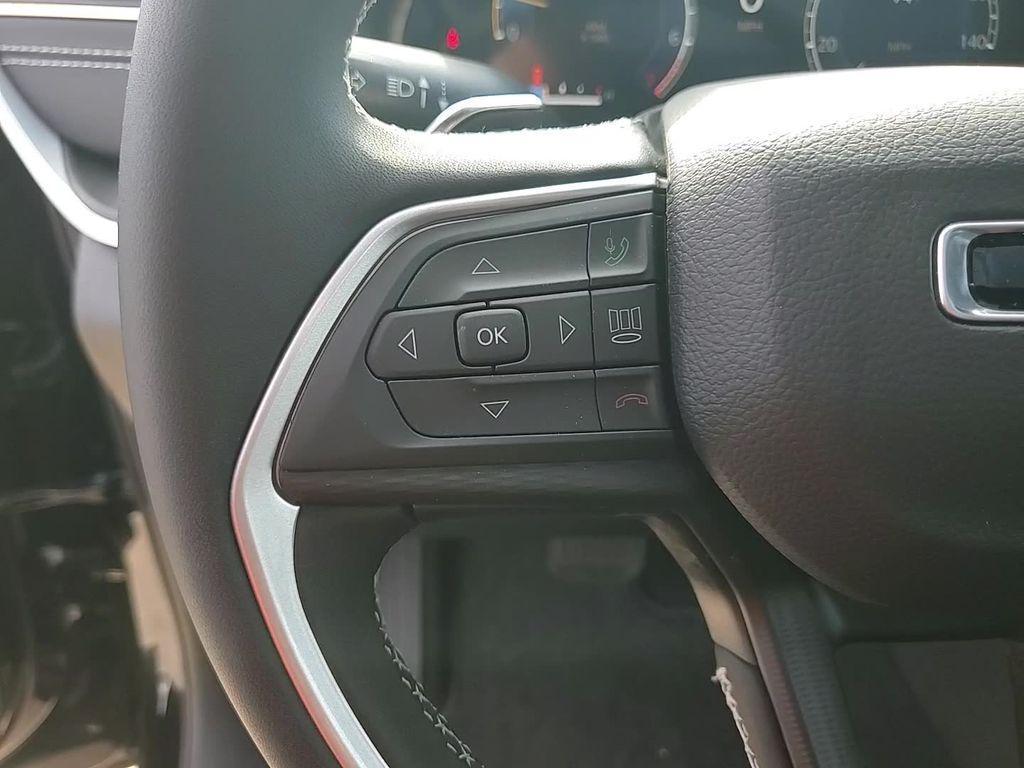 new 2025 Jeep Grand Cherokee L car, priced at $37,928