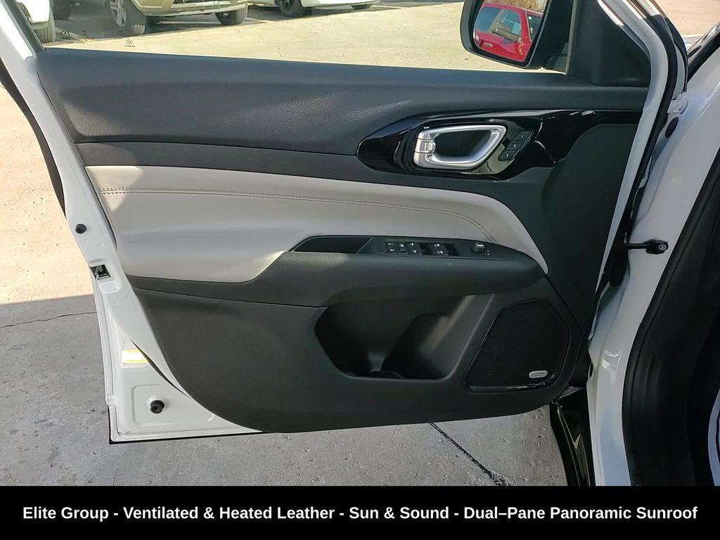 used 2022 Jeep Compass car, priced at $21,588