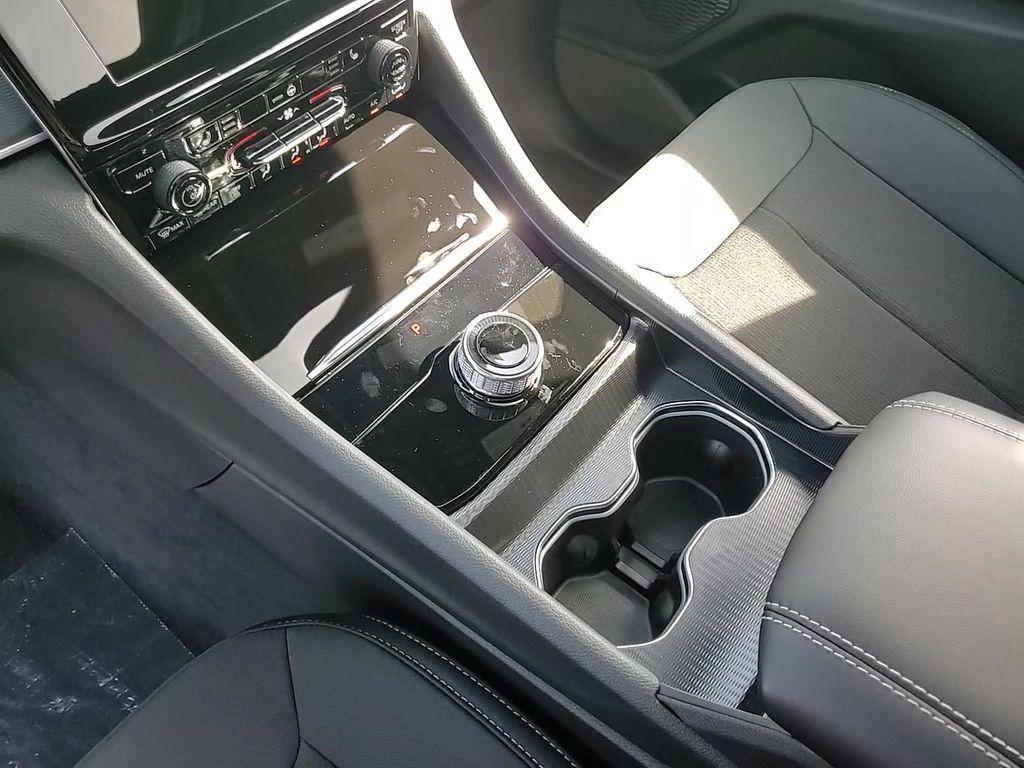 new 2025 Jeep Grand Cherokee L car, priced at $38,675