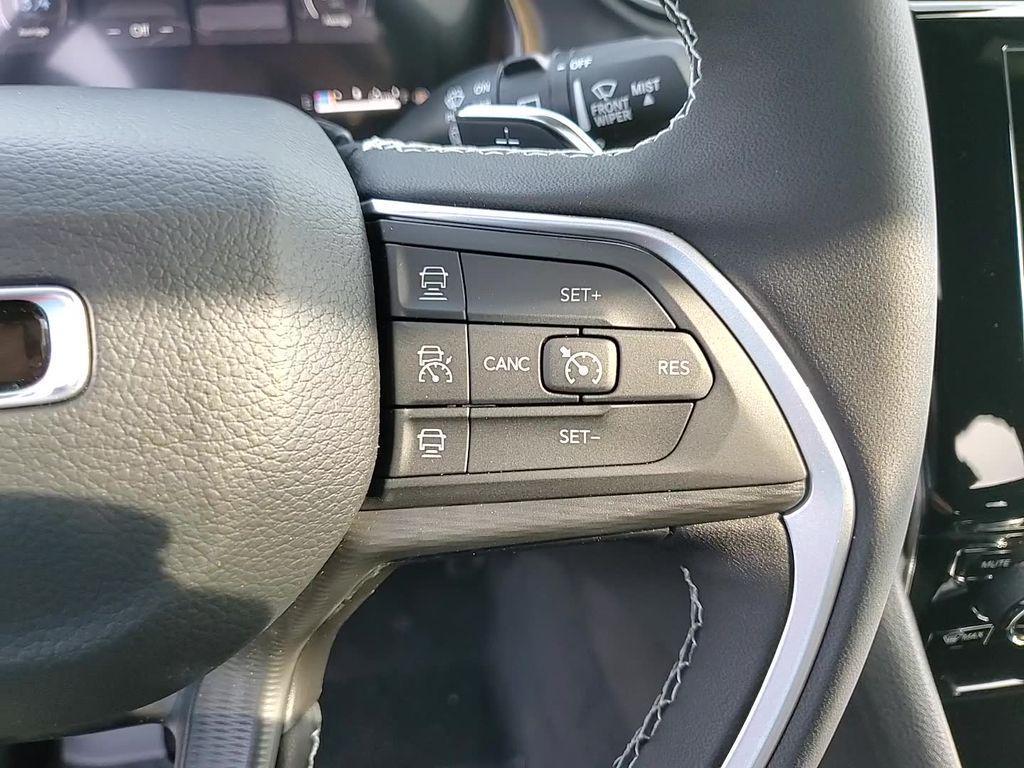 new 2025 Jeep Grand Cherokee L car, priced at $38,675