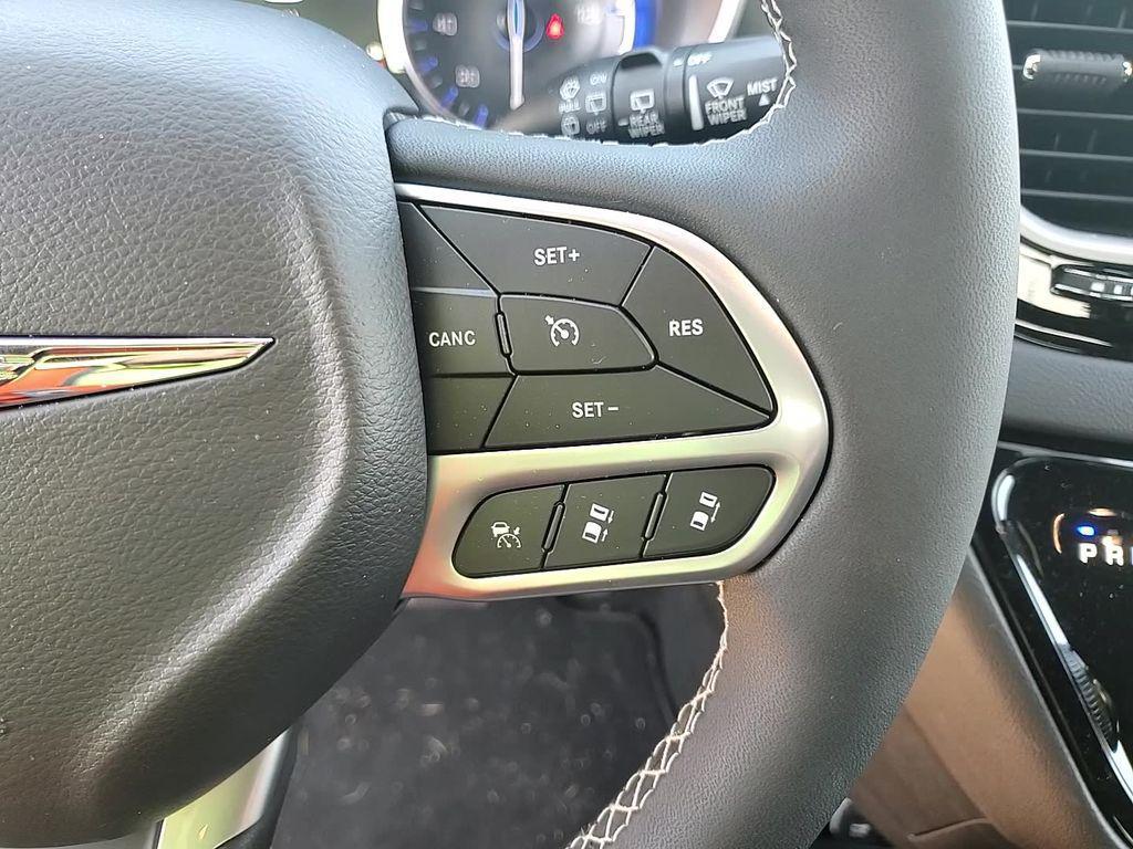 new 2025 Chrysler Voyager car, priced at $35,551