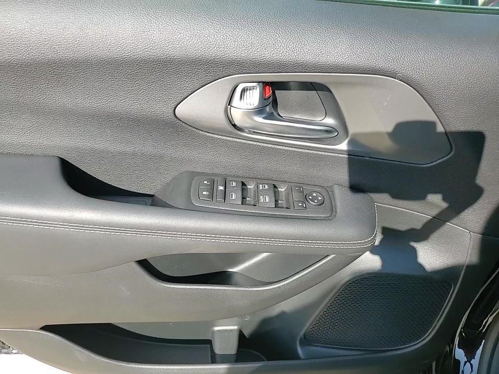 new 2025 Chrysler Voyager car, priced at $35,551