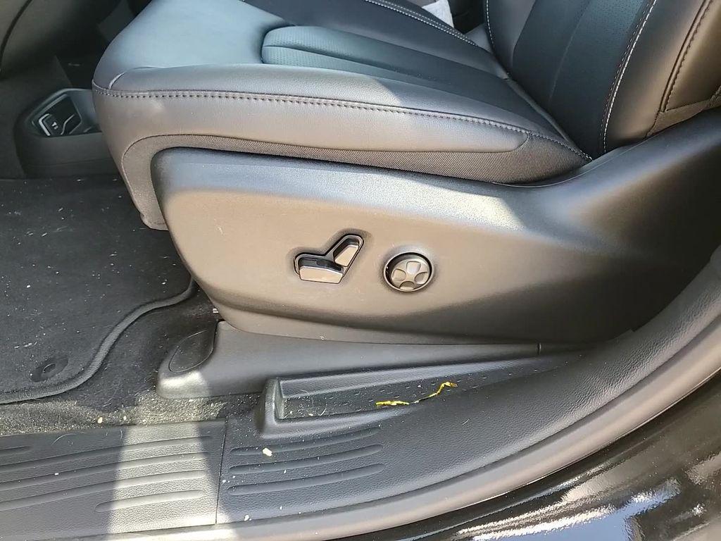 new 2025 Chrysler Voyager car, priced at $35,551