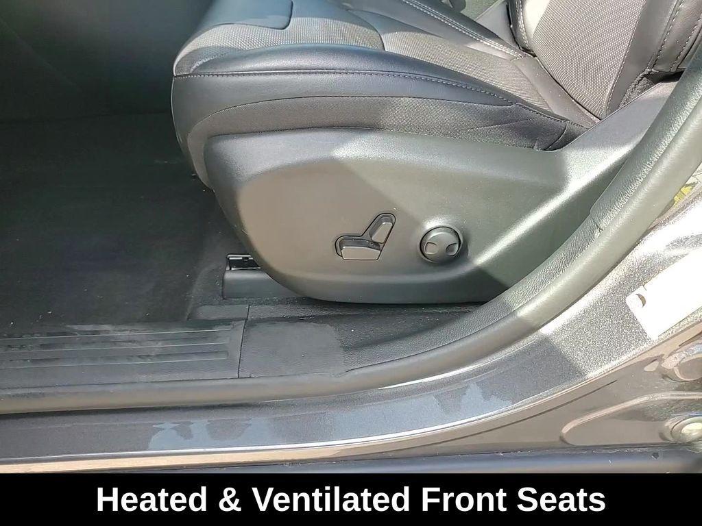 used 2022 Jeep Cherokee car, priced at $24,988