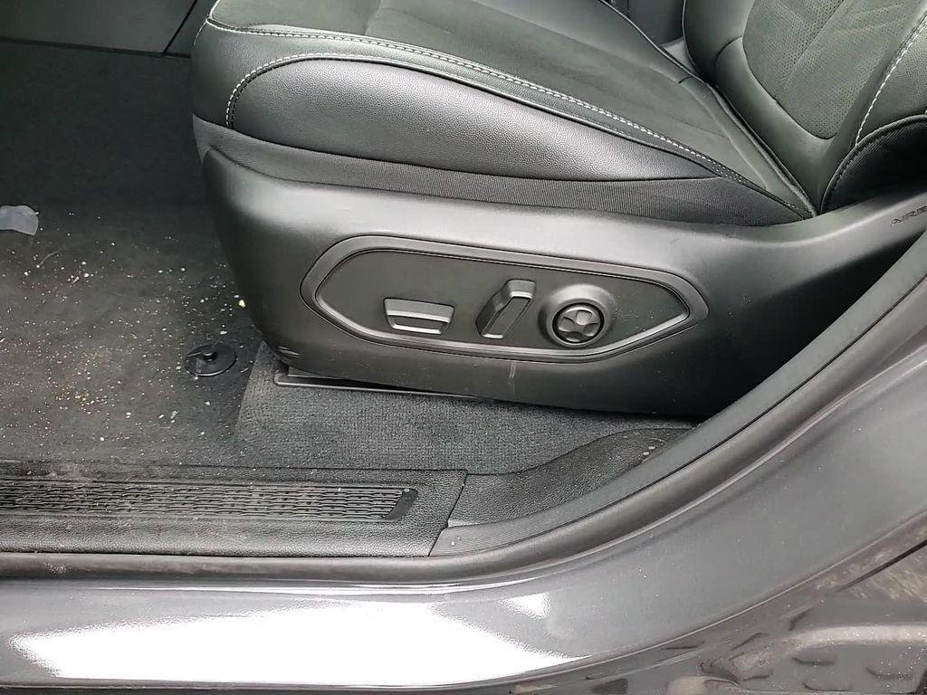 new 2025 Jeep Grand Cherokee car, priced at $42,791