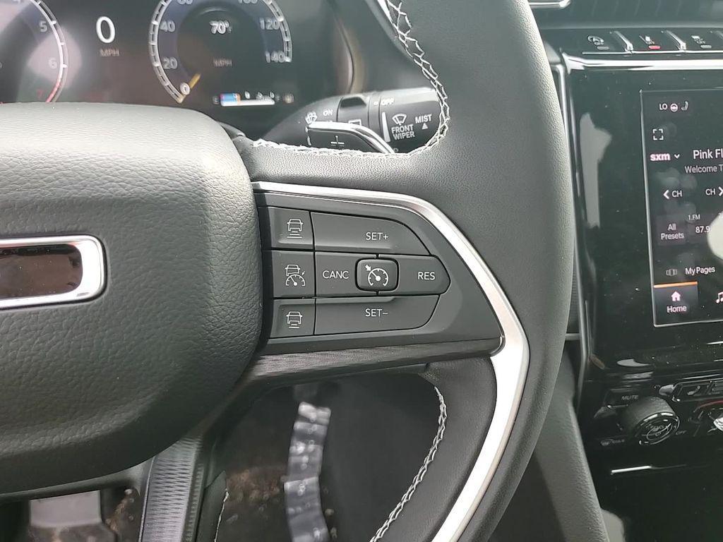 new 2025 Jeep Grand Cherokee car, priced at $42,791