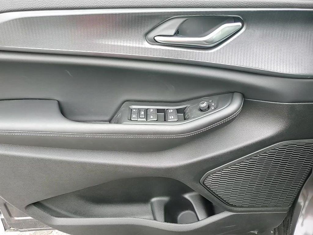 new 2025 Jeep Grand Cherokee car, priced at $42,791