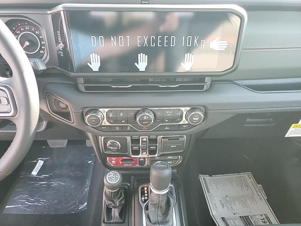 new 2025 Jeep Gladiator car, priced at $55,149